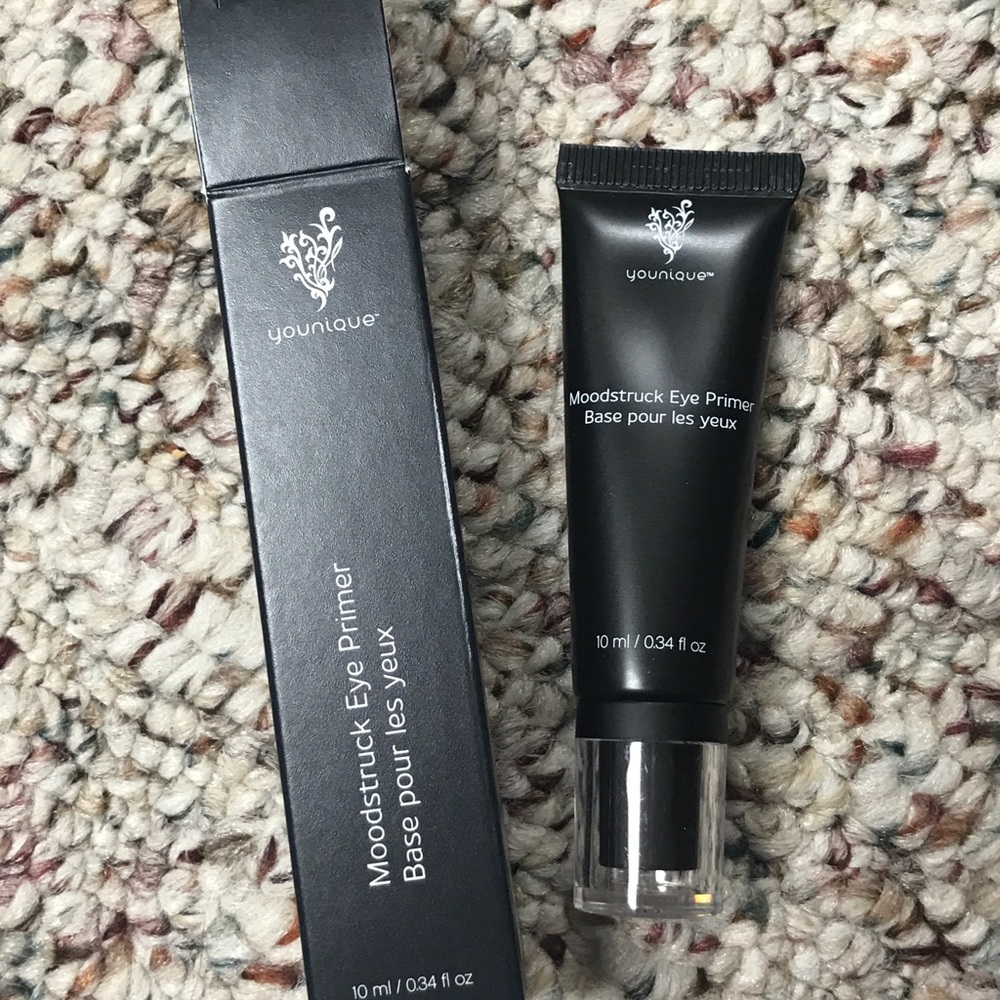 Younique Eye Shadow Primer